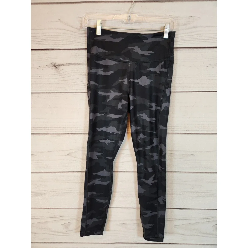 Athleta Women's Multicolor Camouflage Stretch Mid Rise‎ Cropped Leggings Size S